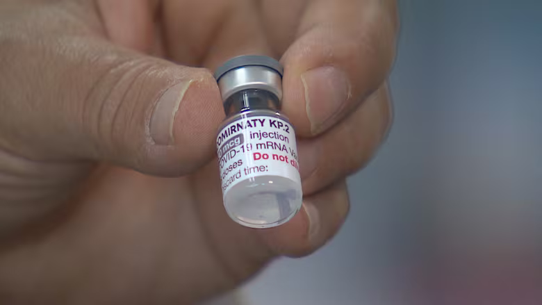 Alberta akan menanggung biaya vaksin COVID untuk petugas kesehatan